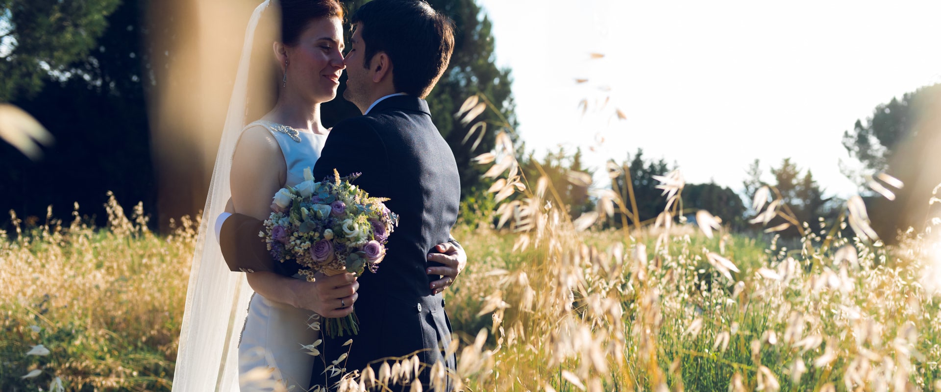Preguntas para hacerle a un fotógrafo de bodas sobre su portafolio y su experiencia