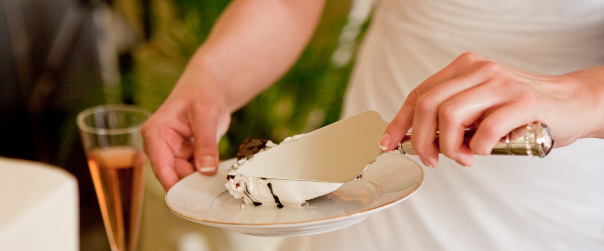 Investigando diferentes paquetes de bodas