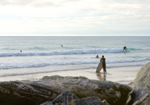 Playas y zonas costeras: una visión completa de los lugares para fotografiar bodas al aire libre